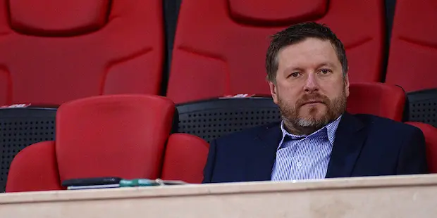 В какое казино играет Евгений Кафельников?