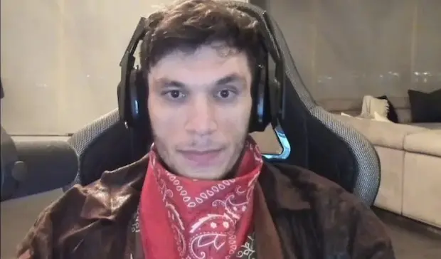 В какое казино играет Trainwreckstv?