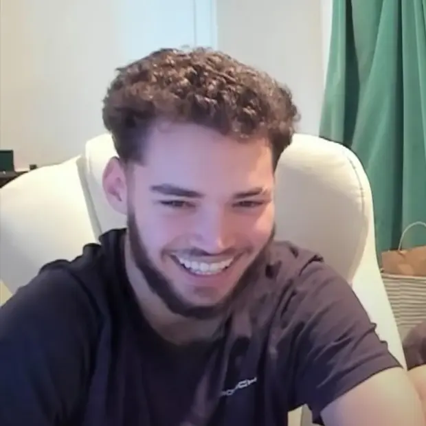 В какое казино играет Adin Ross?